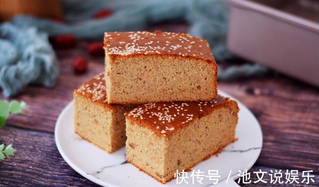 原来在家做红糖枣糕如此简单，不揉面不擀面，家人直夸好吃