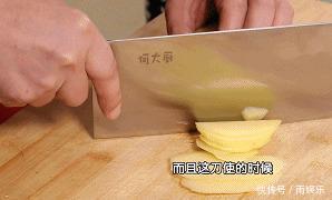 炒土豆丝前,别再用水冲洗了!怪不得你做的不爽脆,还粘锅…