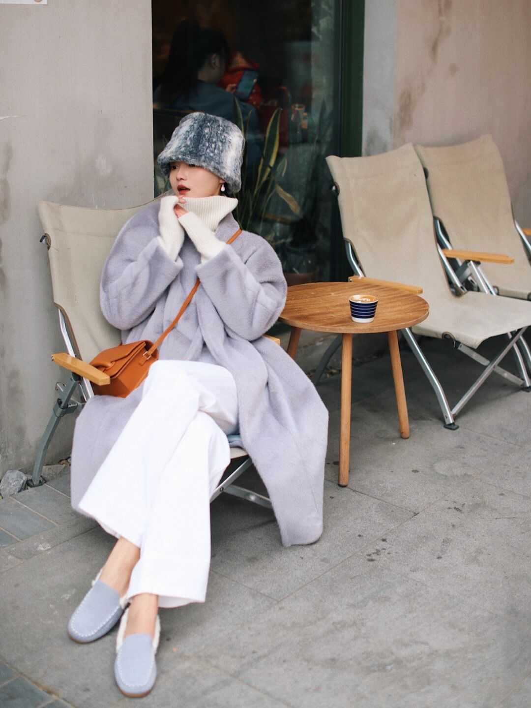 造型 冬天一定别错过这“四”套造型,保暖温柔有格调,妈妈见了都喜欢