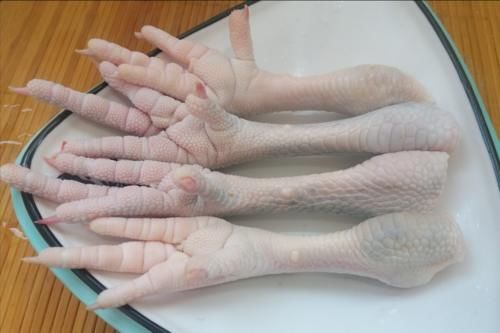 冰水|虎皮鸡爪,怎样才能起虎皮?谨记关键1步,皮酥肉嫩,一嗦就脱骨