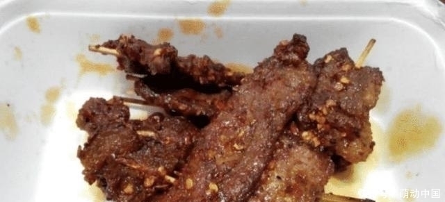 点外卖|商家接了200元烧烤外卖,订单上的备注成亮点,网友新技能