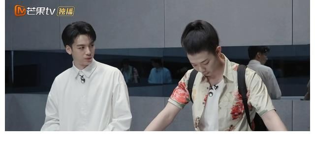 李承鉉|霍尊首輪公演獲小組第一，鏡頭數(shù)直逼陳小春言承旭，芒果臺(tái)頭真鐵