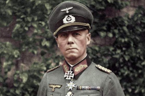 国家|七十年前的一场欺骗计划,一个替身主导了战争,骗了整个国家