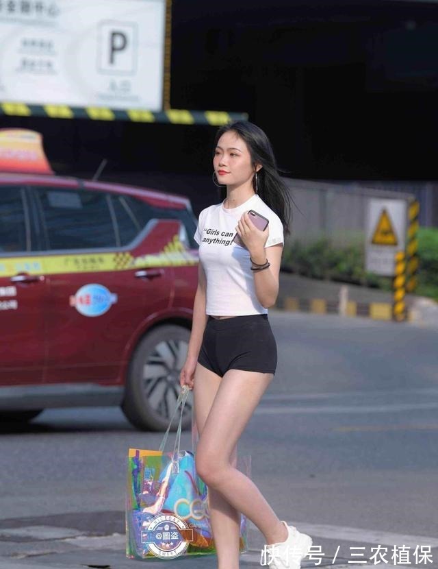 穿搭 舒适服帖的瑜伽裤穿搭简约不失潮流感,修身塑形提气质,温柔浪漫!