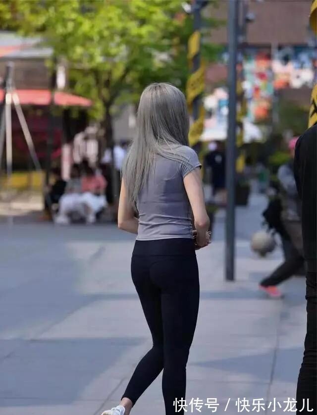 修长 打底裤真是休闲又很是洋气,在精致中带着优雅