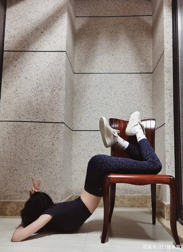 杨幂因“漫画腰”道歉！医生：会增加腰椎退变的风险，不建议尝试