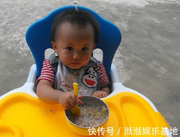 积食|睡觉时有这2个习惯的孩子,以后难长个,儿科医生家长别不听劝