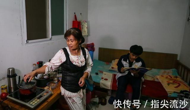 华夏$故事:一夜情深(小小说)