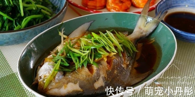 儿子大学,老两口的中秋家宴,6道家常菜,网友:家里饭菜就是香