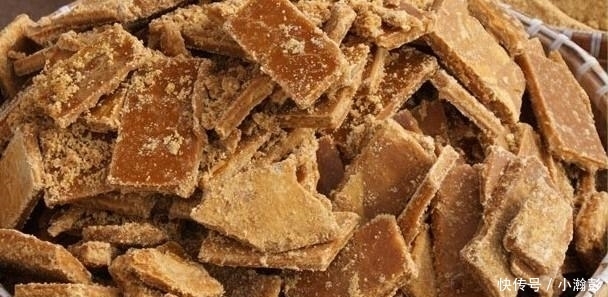 买红糖时,包装上有“这三个字”的,就别买了,多半是假红糖