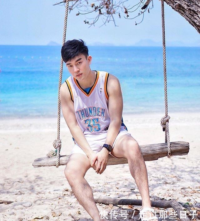 肌肉型男|活捉一枚阳光帅气的肌肉型男!