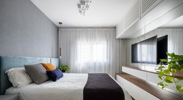 空间|135平房住了5年仍像样板房,秘密在电视墙,藏20平储藏室收纳!