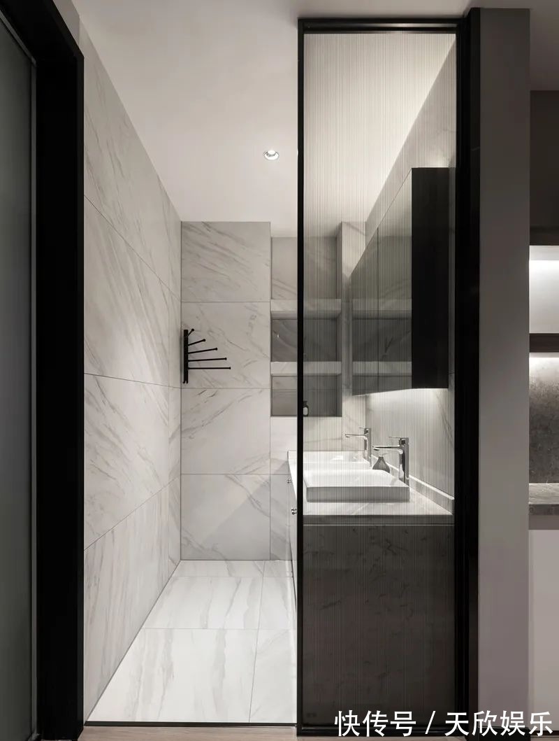 客厅|135㎡现代简约,高级时尚黑白灰,生活舒适而唯美