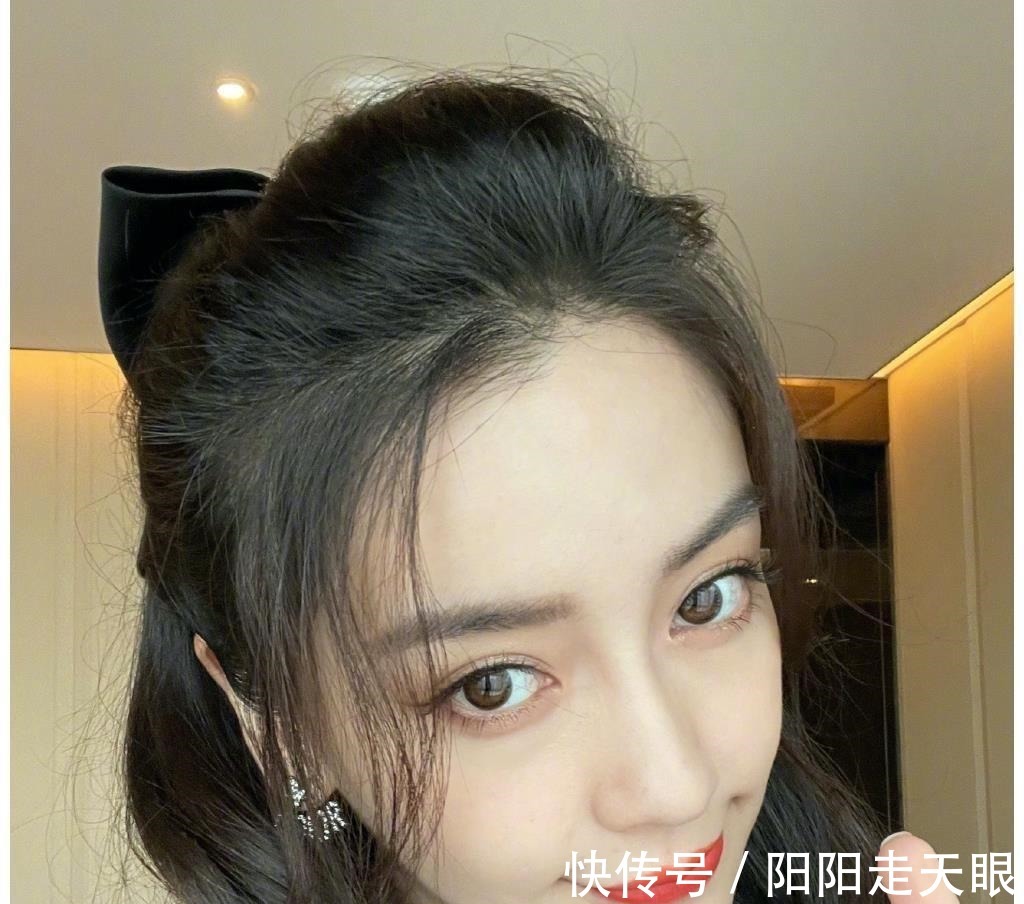 感情關系|《中餐廳》定檔，黃曉明隔空喊話baby，感情關系超甜蜜