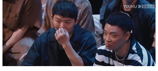 黄潇|这就是街舞：他们表演一结束，全场鸡皮疙瘩，卡卡和石头直接泪崩
