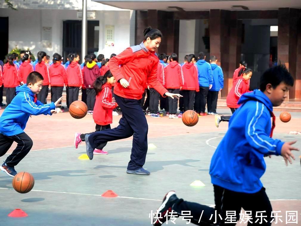 wnb中国女篮再出一天才,14岁身高就超姚明,如今已加入国青!