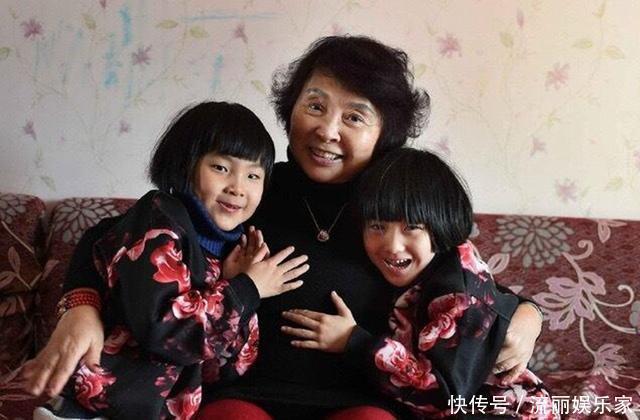 女儿|面对年过半百非要二胎的父母，25岁女儿神操作应对