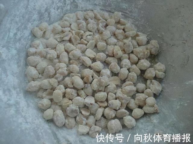 麻辣|怪味花生不用出去买了，手把手教您在家做，麻辣香酥，咸甜可口