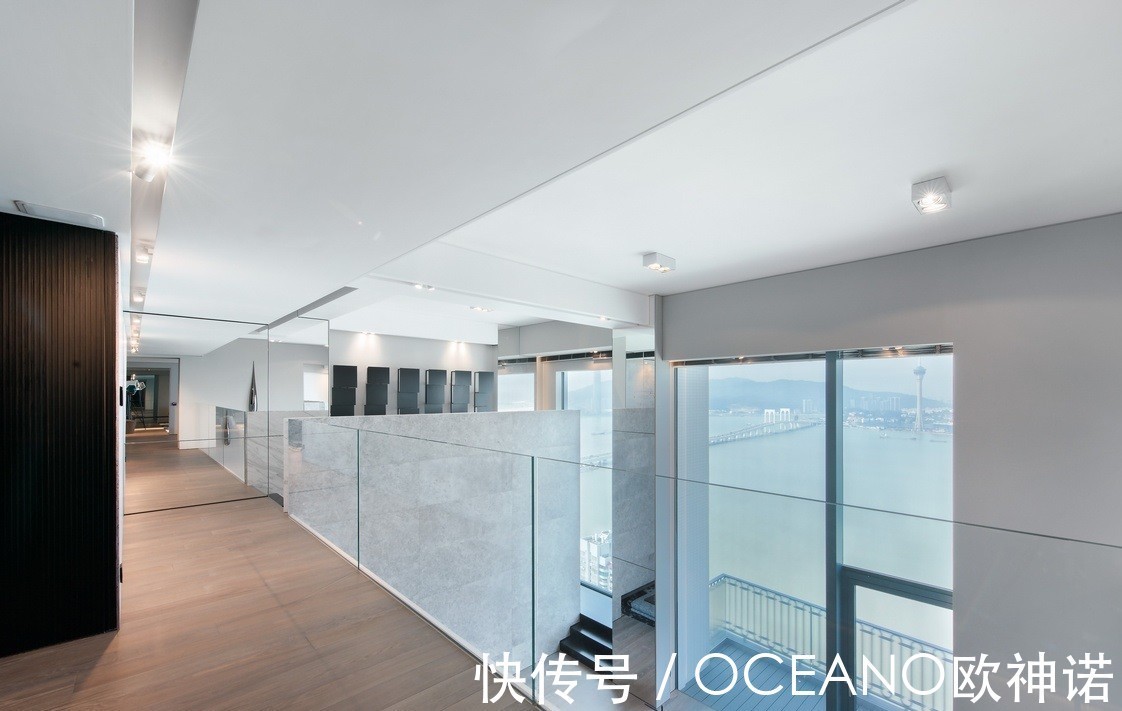 住宅|604㎡的极简工业风,诠释至简至美的生活