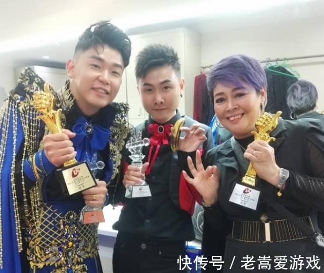 李菱|46岁华人歌手李菱因新冠去世,生前还曾接种疫苗,女儿深夜发文