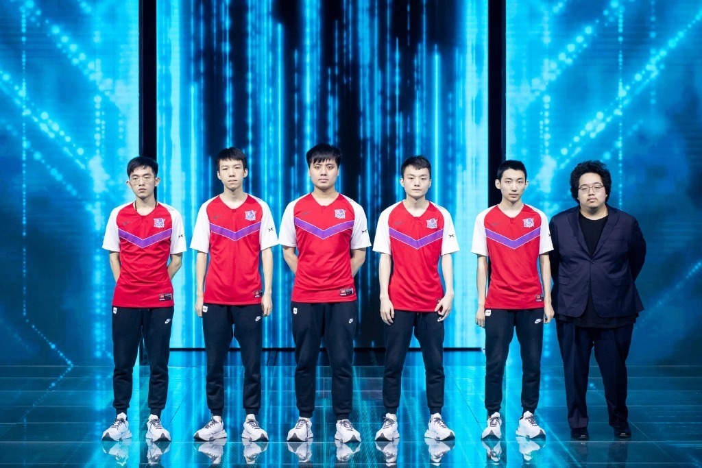 LPL|新的银河战舰？外媒发文：LPL为了Chovy，拿出了一笔巨额年薪