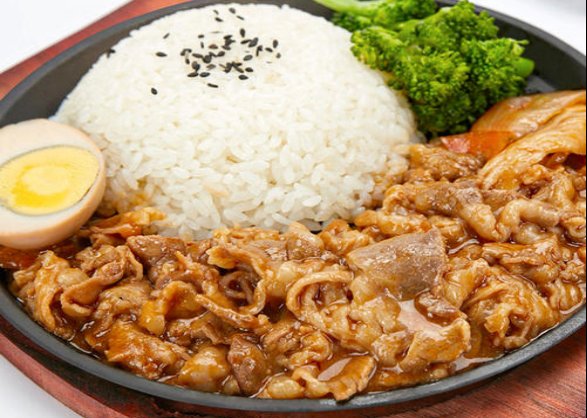 32道菜肴,妥妥的美味,有味道、有食欲,家人吃的很满足