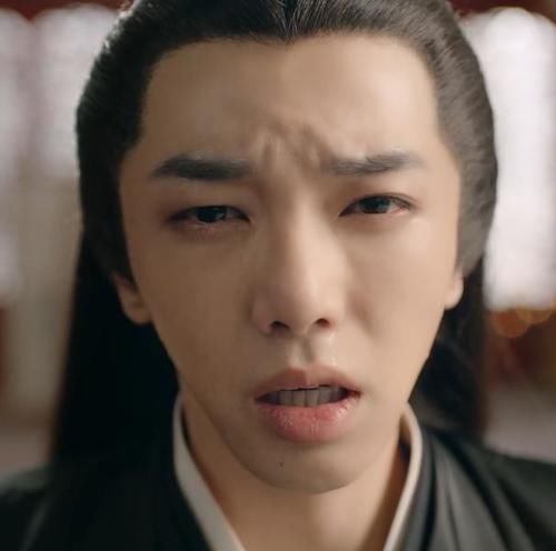 艾斯|華晨宇演哭戲用力過(guò)猛,導(dǎo)致下巴脫臼,一下就能看出整沒(méi)整容