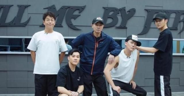 陈小春|李云迪为什么被淘汰?他选错了部落,队长陈小春太轻敌