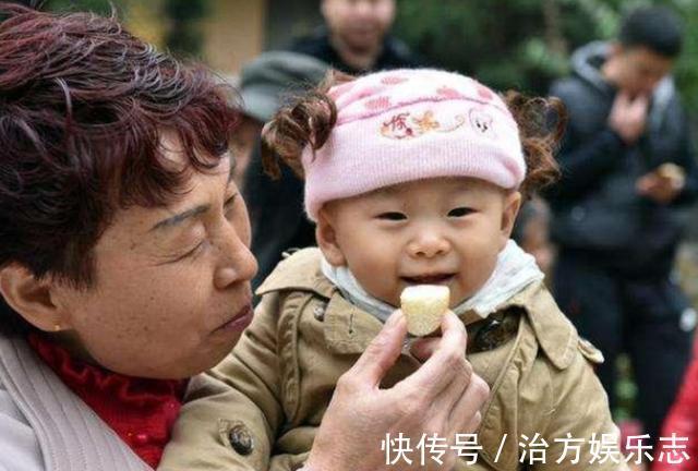 老人|为什么孩子3岁之后,最好不要让姥姥带奶奶的截胡不无道理