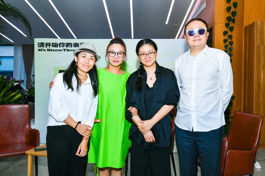 工坊|被骂的顶流，为什么都要感谢她？