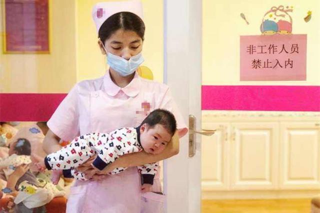 打嗝|新生儿常出现的9种问题,如何正确处理家长早知道宝宝少受罪