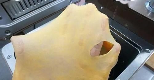 用苹果当馅做的美食，我和孩子尝一口后抢着吃，天天吃也不够