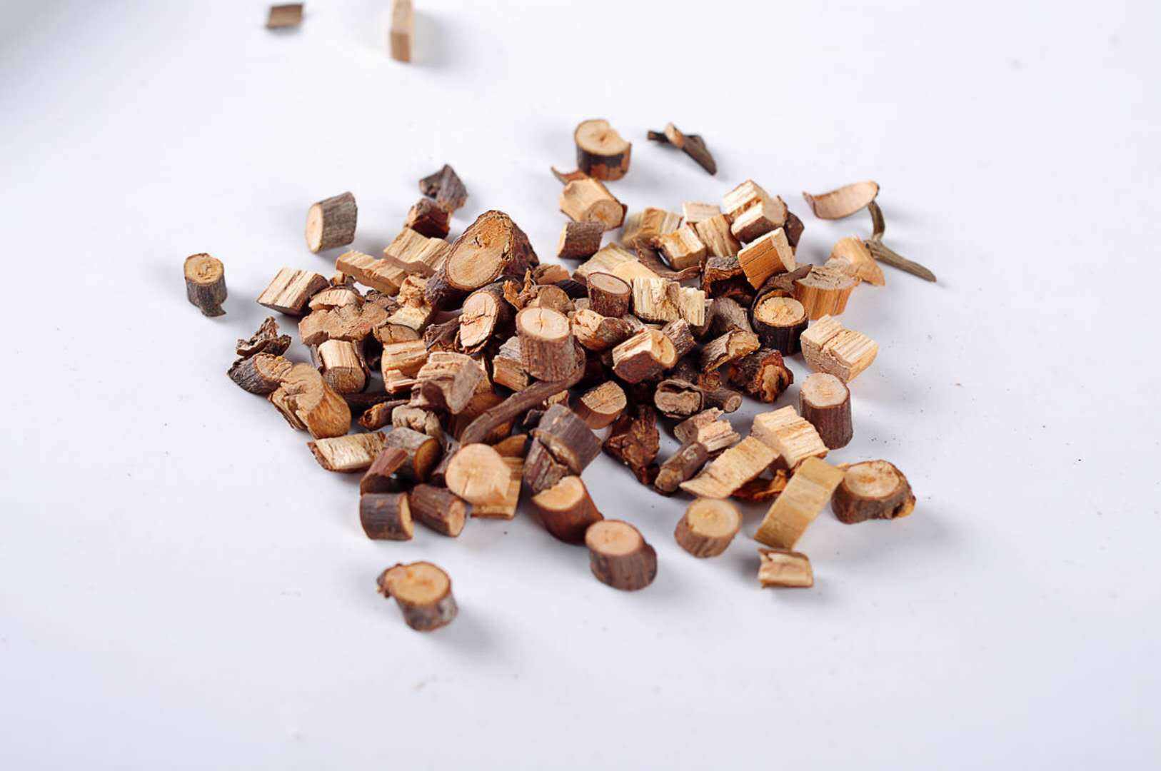 妙用|医圣张仲景黄芪与这两味中药一起泡水喝，主要有这3种养生妙用