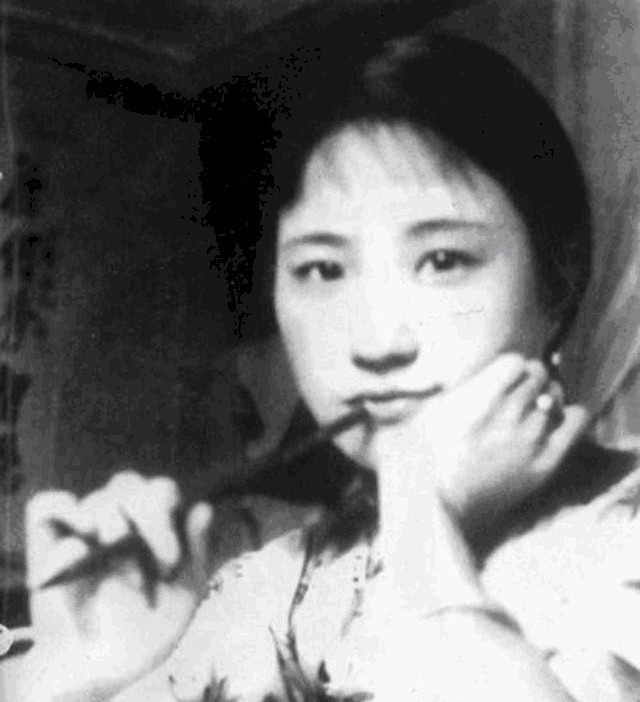 徐志摩|徐志摩陆小曼的婚姻,从婚前5次不吉暗示,便已注定悲惨结局