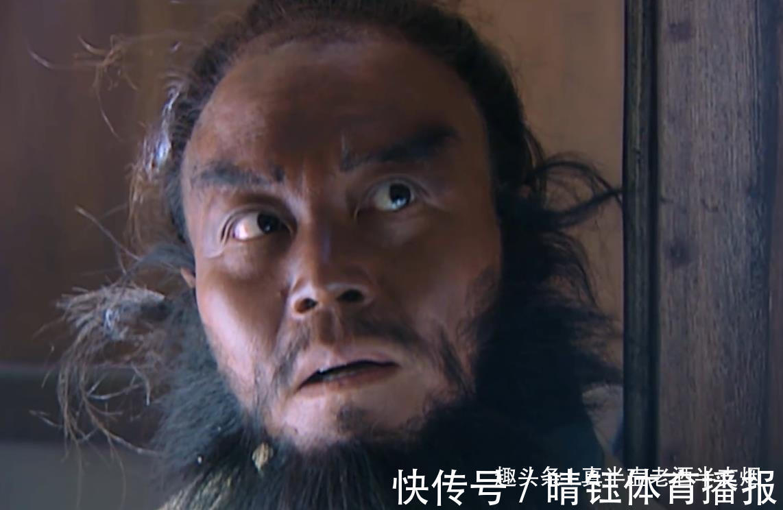 活捉$黑旋风李逵的下场:被人挑断手脚筋脉,掐着脖子像抓野猪一样活捉