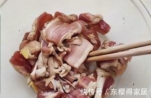 五花肉这样做,肥而不腻,简单美味,今晚米饭不够吃,超下饭