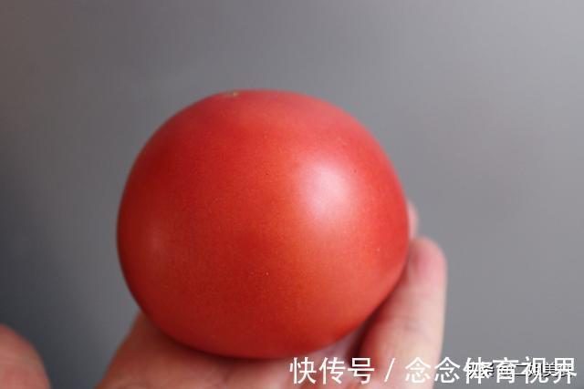 西红柿|打了激素的西红柿怎么分辨?菜农:教您一招,别再买错了