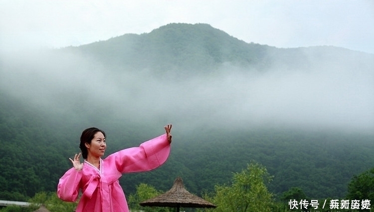 中年|朝鲜的乡村虽然落后，可当地女人对待游客却很热情