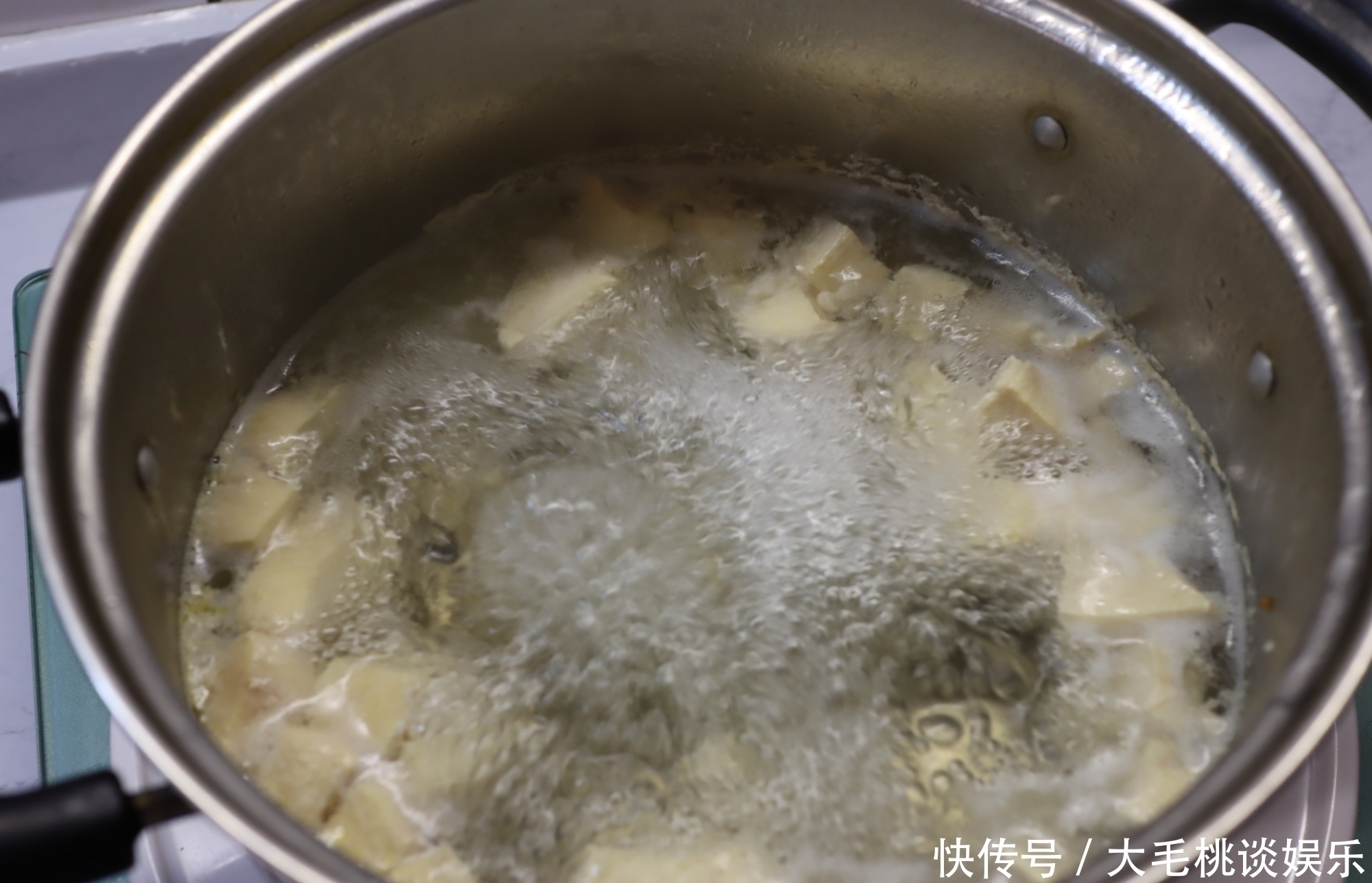 减肥|晚餐这样吃，不挨饿还能减肥，狠心女坚持2个月，裤腰宽出1寸