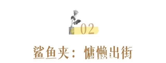 头发 别再披头散发了!这3个发型小技巧显嫩又高级!