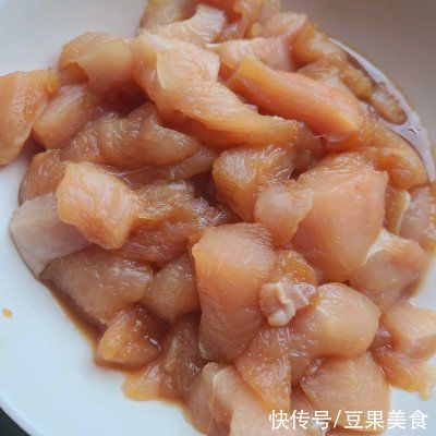 丸子|朋友一来就做鸡胸肉丸子，吃得皆大欢喜好回家