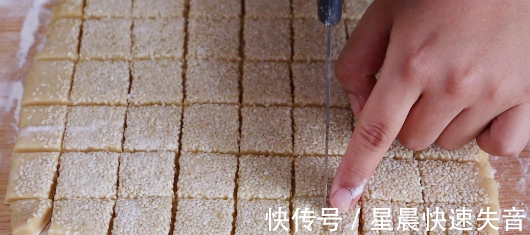 蜜三刀的做法太简单啦!酥香不齁嗓子,自己做无添加,越吃越香哦!