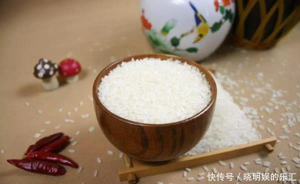 5个保存大米的小技巧,此做法,大米不生虫,不霉变,久放不变味