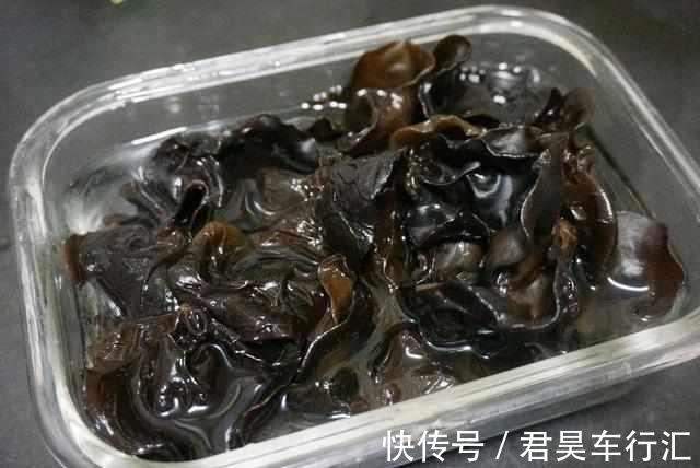 黄曲霉毒素|莲藕是肝病的“发物”?医生:这4物才是真该忌口的,别不当回事