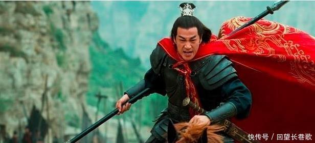 刘备|最牛猛将武力碾压吕布,仅用700人打败关张联军,被称万人敌!