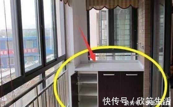 阳台|阳台万万不要装带顶柜的柜子,越来越多人盛行这样装,好看又实用!