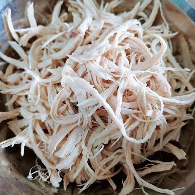 小米辣|柠檬手撕鸡胸肉