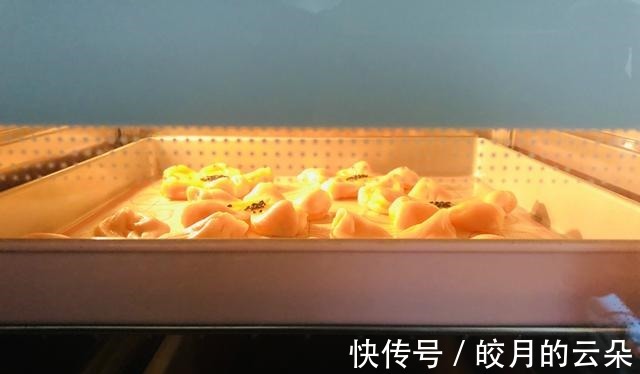 下午茶|颜值高又好吃的桃花酥,制作简单,可口美味!