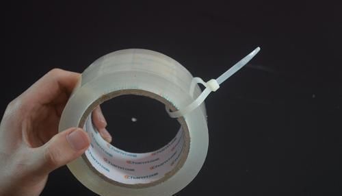 胶带|胶带上绑一根塑料扎带，作用太棒了，解决了很多人的困扰，太实用了