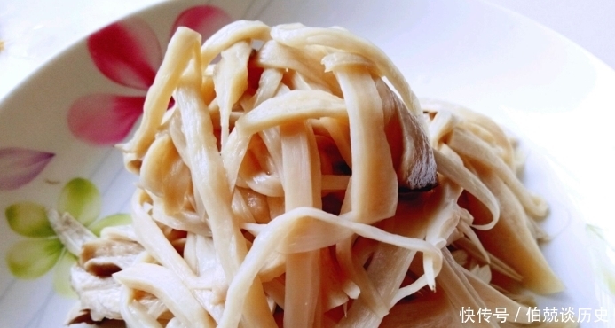 矮个子|父母都是矮个子,孩子上初中1米7,一周吃5回它,喝牛奶都不如它